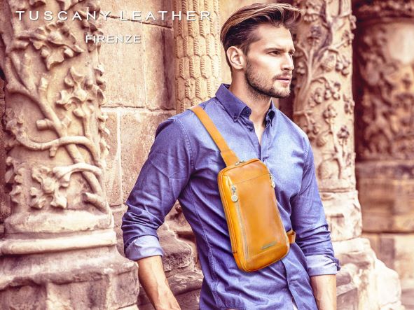 Martin - Brusttasche aus Leder Honig