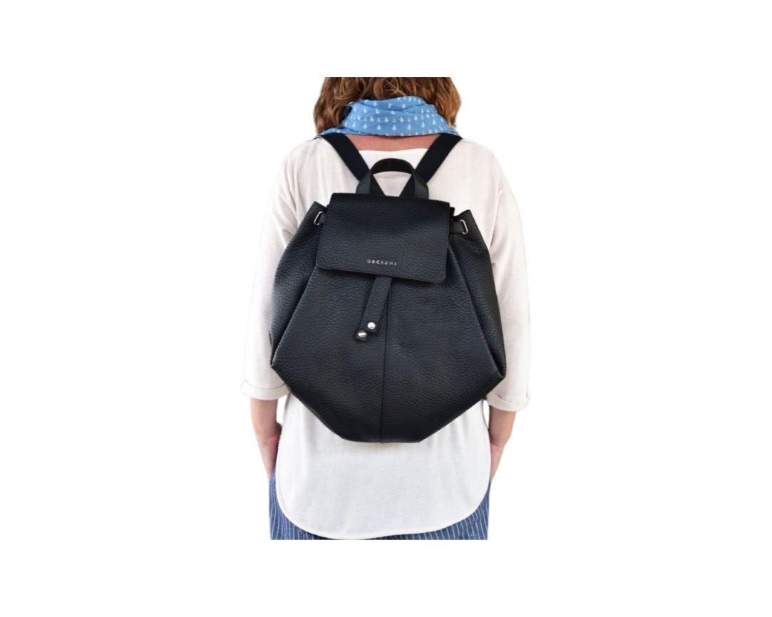 Iris Rucksack Schwarz aus Leder