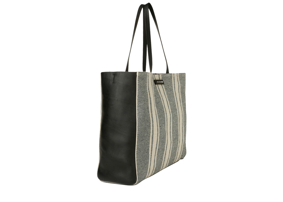 Jackie Shopper Blau aus Canvas und Leder