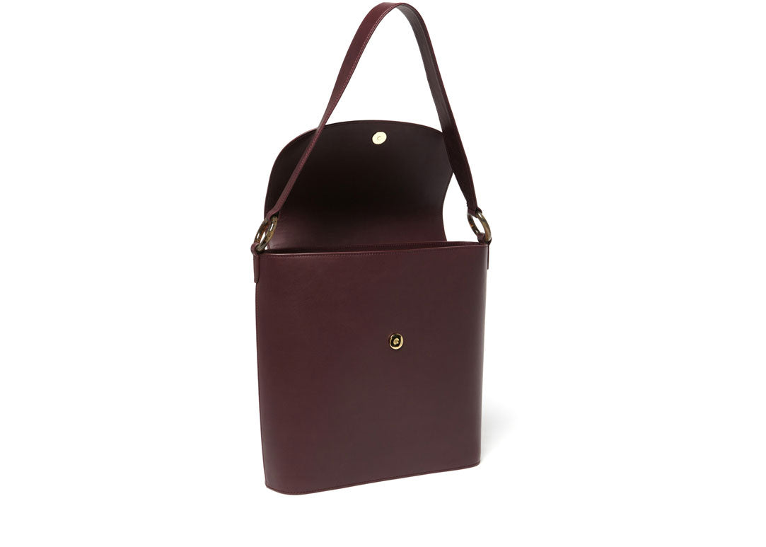 Luca Schultertasche Plum aus Glattleder