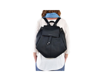Iris Rucksack Schwarz aus Leder