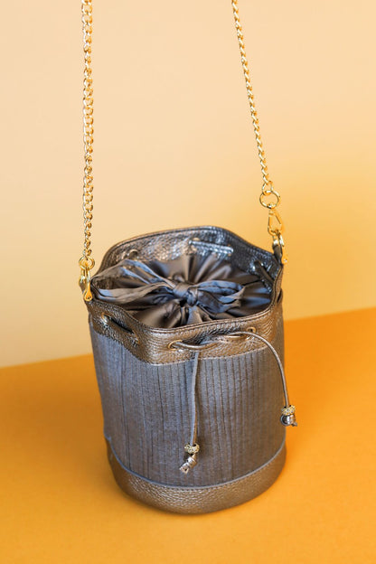 Bucket Bag Mini Leder Grau Connibi