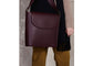 Luca Schultertasche Plum aus Glattleder